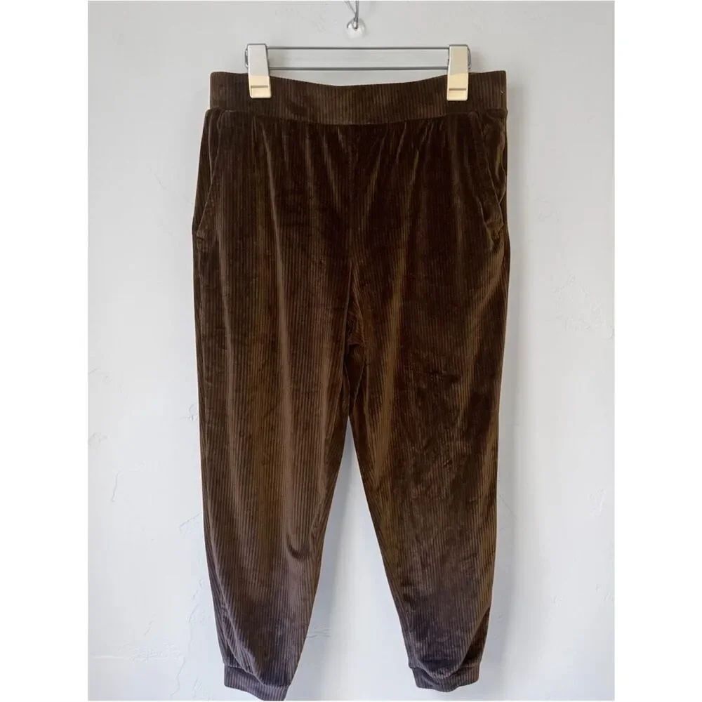 Avia Velour‑Cord Joggers – Brown – Women’s Large – NWOT